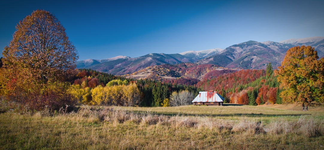 jesenná panoráma Nízkych Tatier (Pohanské, jeseň 2021)