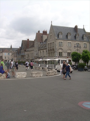 Chartes