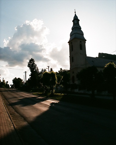 pokojny večer na vŕšky padal