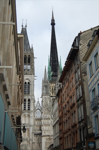 V uliciach Rouen