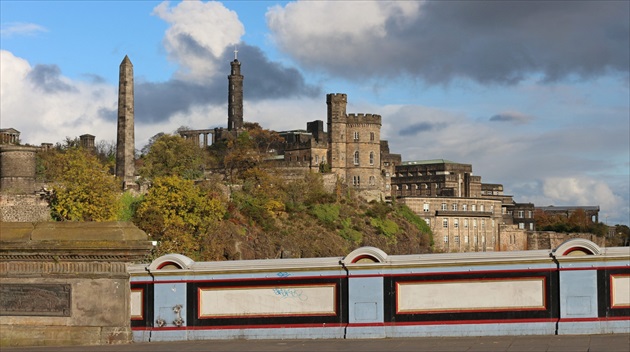 Edinburgh monument's