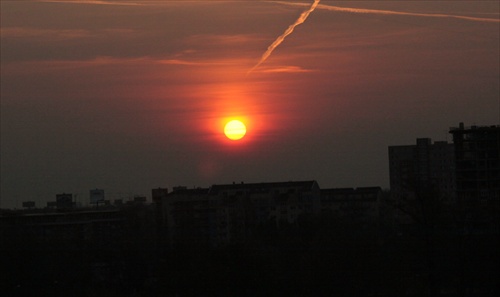 nový deň nad sídliskom