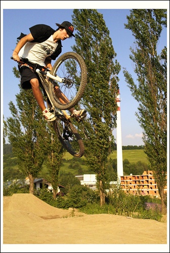 jump2,Mirco