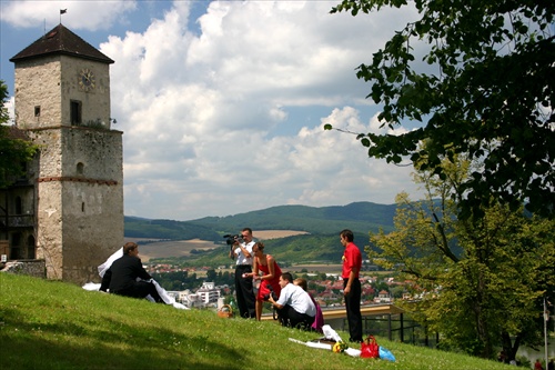 Novomanželské pózovanie