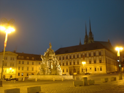 Brno v nedeľu nad ránom