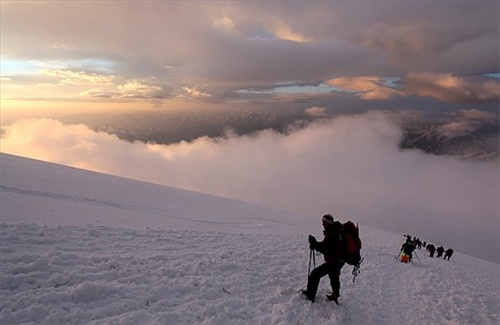 ráno pod Elbrusom