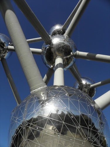 Atomium 1