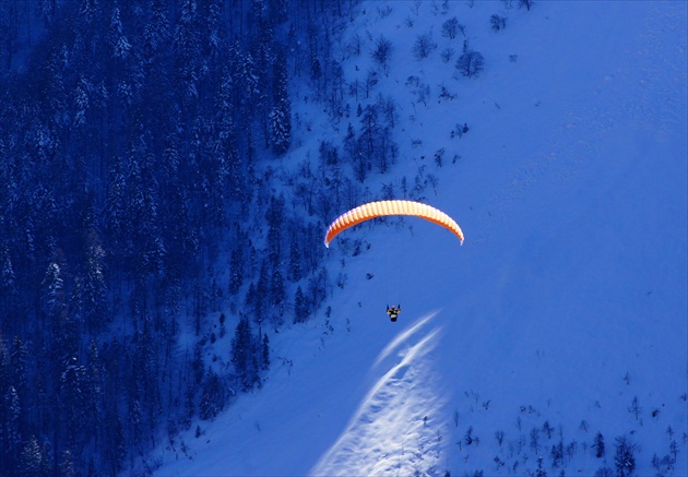 Paragliding