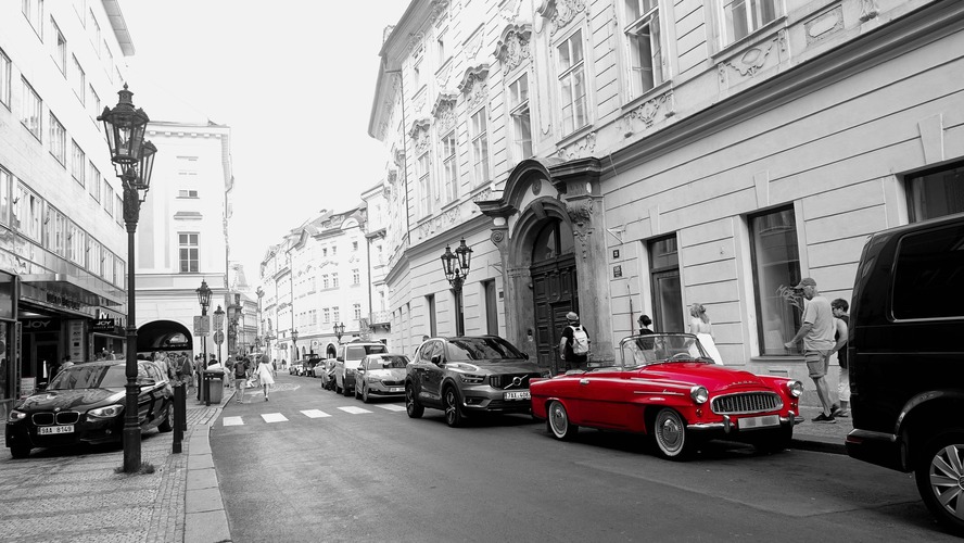 Praha v BW and RED