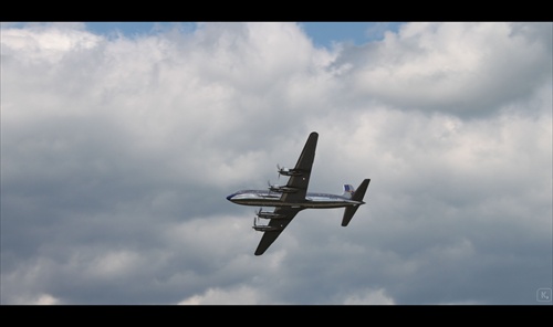 Douglas DC-6B Red Bull