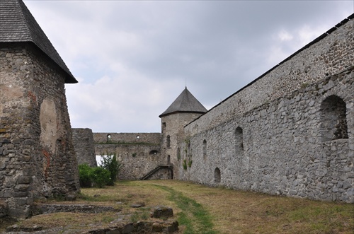 Hrad Bzovik