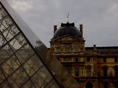 Louvre Museum