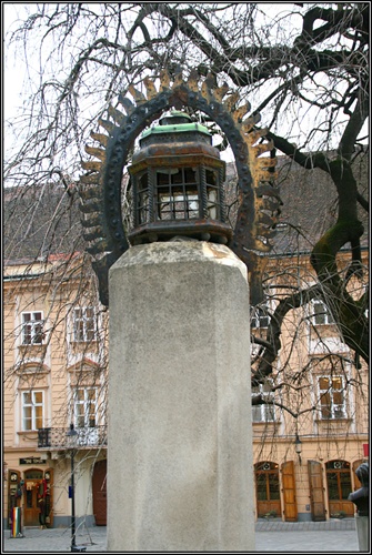 Okrasná lucerna u kostola sv.Martina