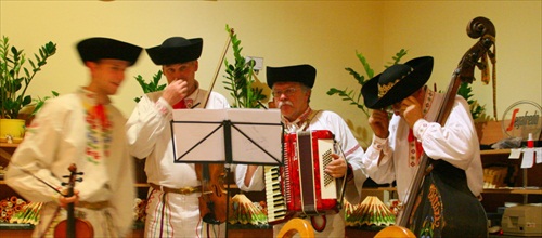 Folklór nás baví