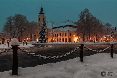 Brezno námestie