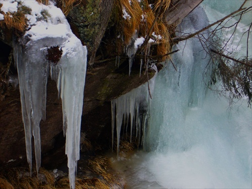 Obrovský vodopád