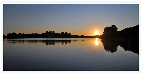 caldeccote lake