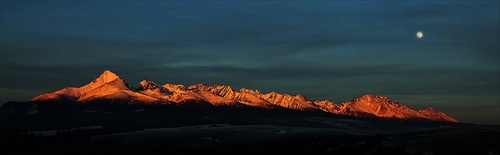 Tatry a mesiac