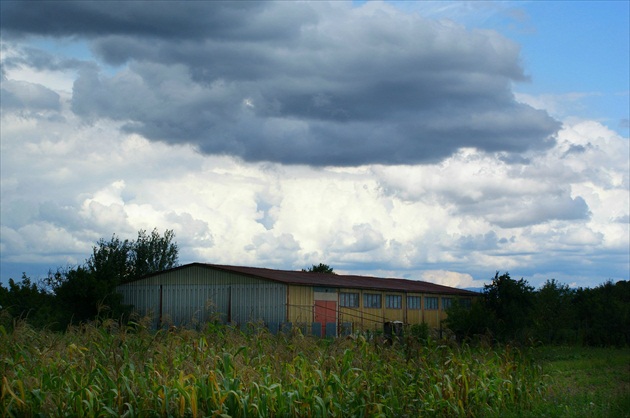 tesne pred búrkou