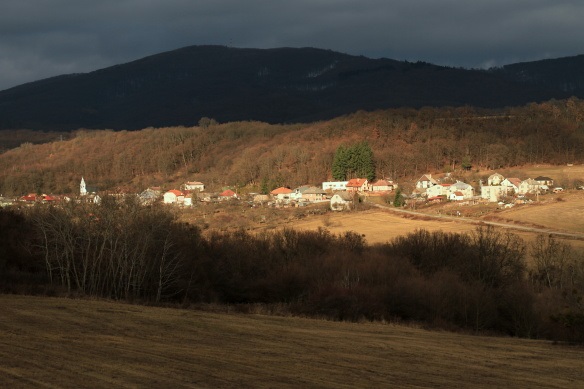 dedinka v údolí II