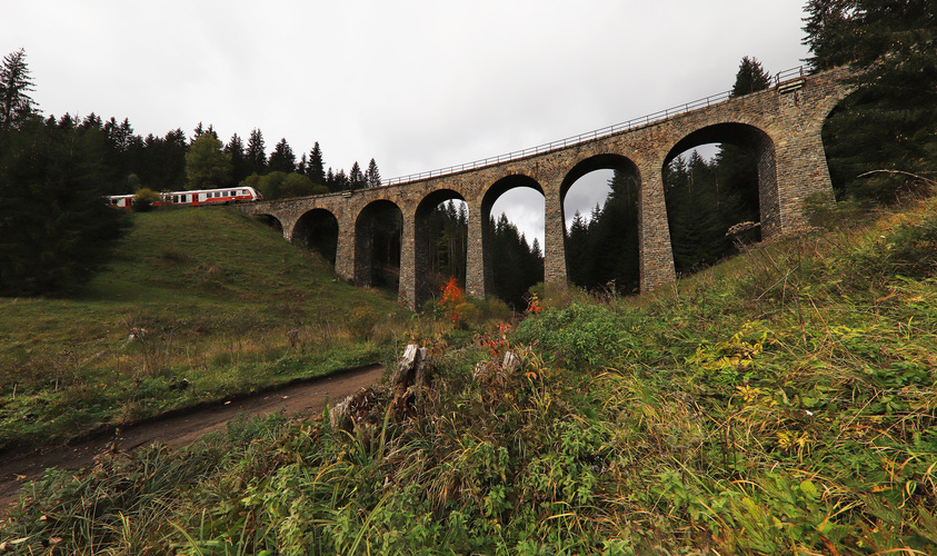 ... chmáry nad Chmarošským viaduktom