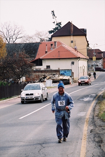 Bežec v montérkach