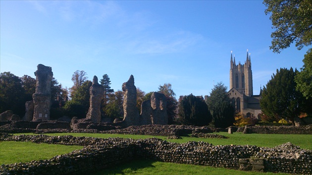 Abbey gardens...