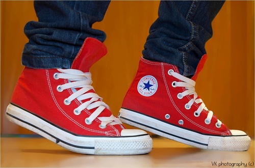 CONVERSE I.