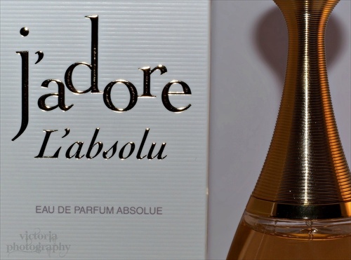 J'adore L'absolu by CHRISTIAN DIOR