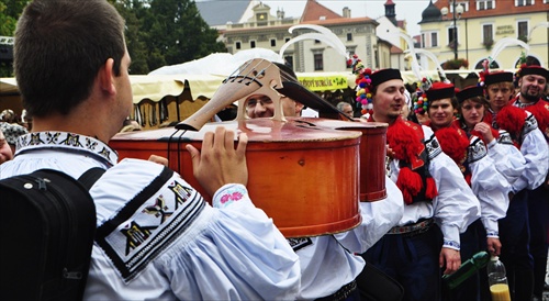 Krása folklóru...