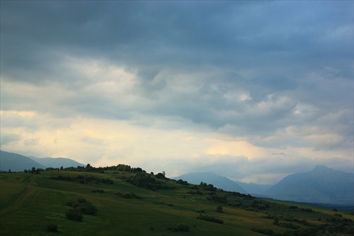 Chce sa im rovnať