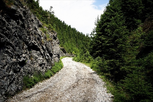 CESTOU NA HAVRANIU SKALU