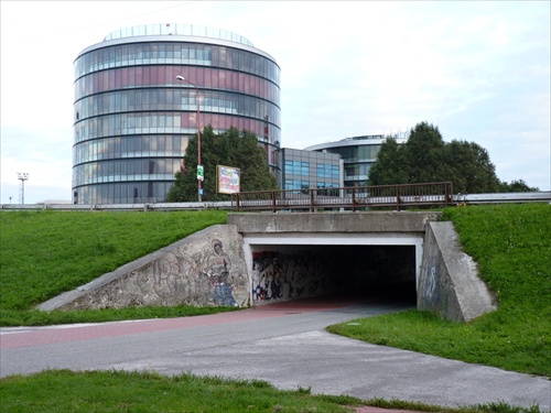 začiatok sídliskovej promenády