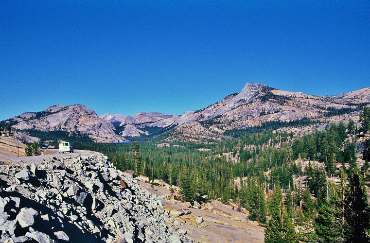 Cestou dole k Tenaya Lake,  ( September 25, 1992 )