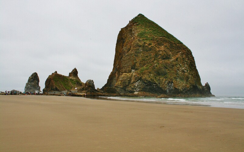  Haystack Rock - 72m... 