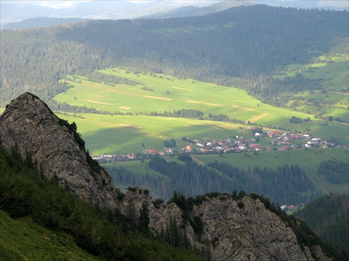 Dedinka v udoli...