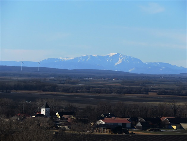 nedeľný Schneeberg a Markthof zo Sandbergu