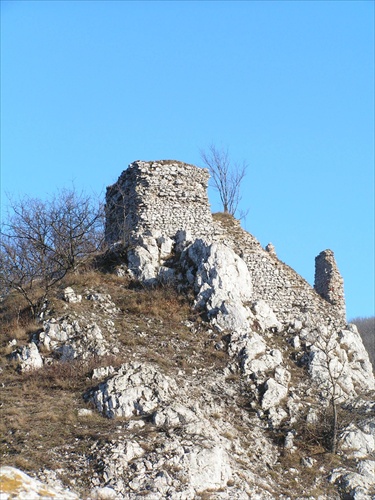 Ostrý Kameň